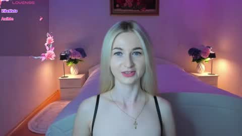 Snapshot of julieblazex chatting on 06/10/26, 08:30 julieblazex online show from 06/10/26, 08:30