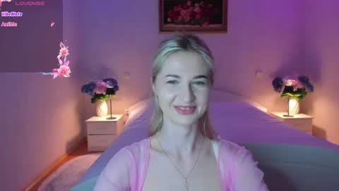 julieblazex online show from 06/25/26, 09:41
