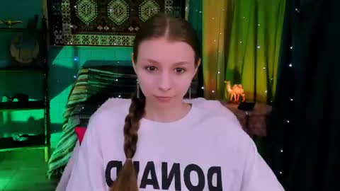 juliedaniel online show from 06/11/26, 04:21