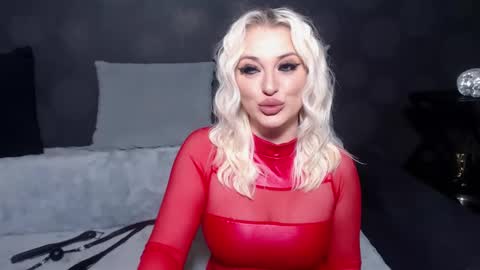 julia online show from 02/28/25, 10:50