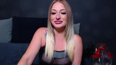 julia online show from 07/09/26, 05:33