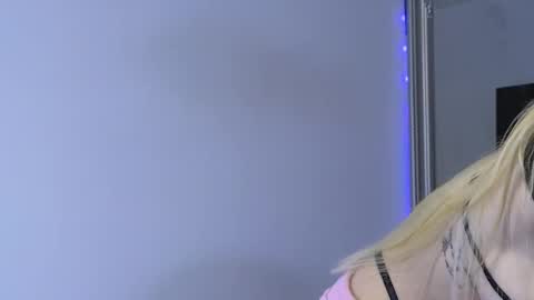 Julia online show from 11/27/25, 08:44