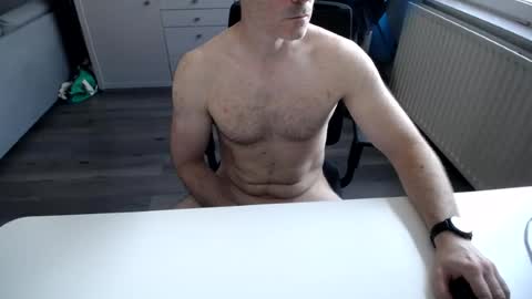 julienneedyou online show from 06/15/26, 08:16