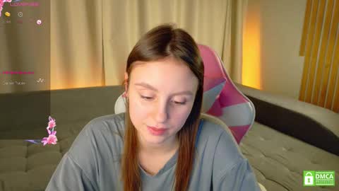 julieqt online show from 12/05/25, 05:31