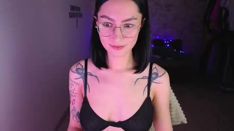 see u on Tuesday December 3 in 0200 UTC time turn on notifications so you dont miss me online show from 09/14/25, 03:22