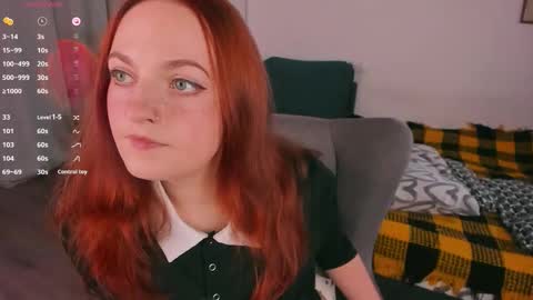 Snapshot of juliet_schoolgirl chatting on 10/27/25, 12:09 Juliet online show from 10/27/25, 12:09