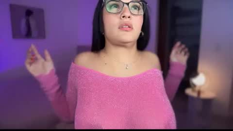 Snapshot of julieta92_ chatting on 11/06/25, 03:57 Julieta92 online show from 11/06/25, 03:57