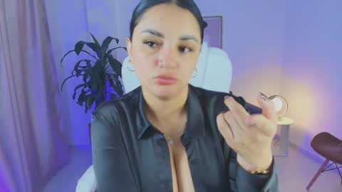 Julieta92  online show from 12/22/25, 10:07