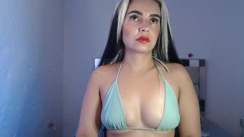 julieta__fox_ online show from 01/06/25, 11:42