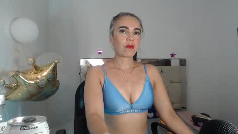 julieta__fox_ online show from 01/22/25, 03:20