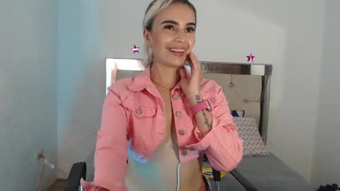 julieta__fox_ online show from 02/28/25, 08:09