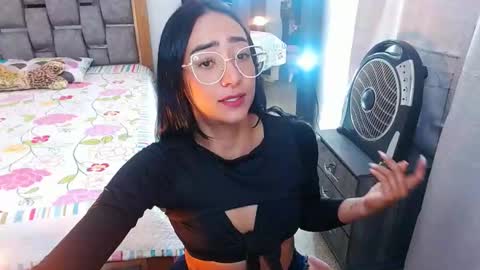 julieta art1 online show from 02/02/25, 12:30