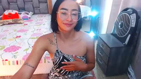 julieta art1 online show from 02/13/25, 01:40