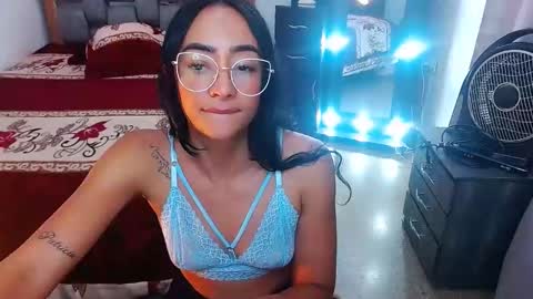 julieta art1 online show from 02/20/25, 02:18