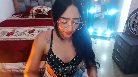julieta art1 online show from 02/24/25, 05:09
