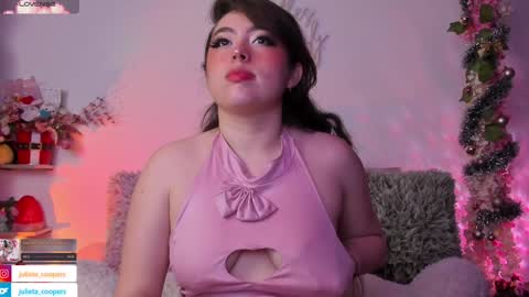 Snapshot of julieta_cooper20 chatting on 12/19/24, 05:40 Juli online show from 12/19/24, 05:40
