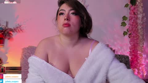 Snapshot of julieta_cooper20 chatting on 01/27/25, 03:37 Juli online show from 01/27/25, 03:37