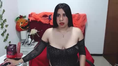 julieta_curvy69 online show from 10/22/25, 12:16