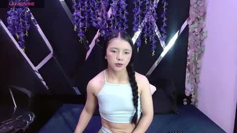 Snapshot of julieta_diamond chatting on 12/02/25, 07:42 Julieta online show from 12/02/25, 07:42