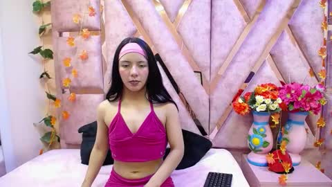 Snapshot of julieta_diamond chatting on 12/03/25, 08:29 Julieta online show from 12/03/25, 08:29