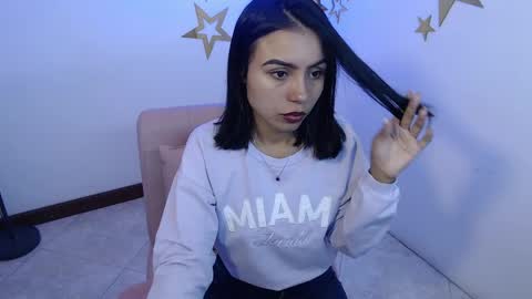 julieta_fn online show from 06/01/26, 02:52