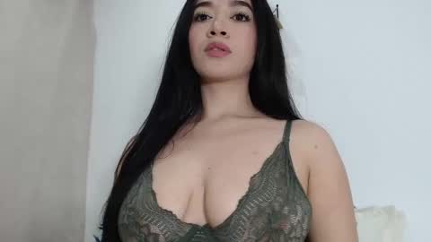 julieta_g online show from 01/21/25, 09:57
