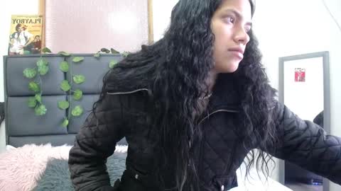 Snapshot of julieta_parker7 chatting on 03/29/26, 01:00 Julieta online show from 03/29/26, 01:00