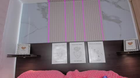 Snapshot of julieta_parker_ chatting on 12/19/24, 08:34 Julieta online show from 12/19/24, 08:34