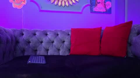  Julieta  online show from 12/30/24, 06:05