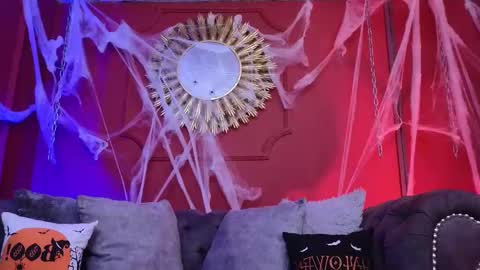  Julieta  online show from 10/29/25, 11:23