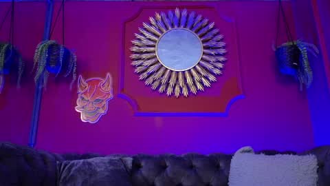  Julieta  online show from 05/11/26, 12:00