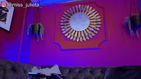  Julieta  online show from 05/16/26, 11:42