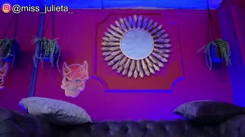  Julieta  online show from 05/22/26, 11:38