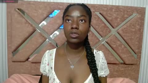 Snapshot of julieta_tayloor chatting on 06/17/26, 03:31 Julieta online show from 06/17/26, 03:31