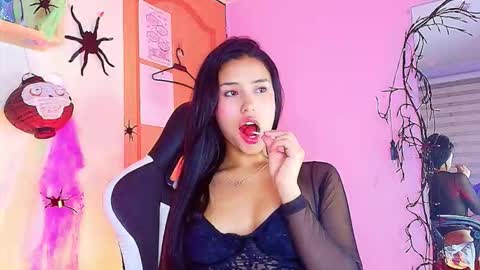 juli online show from 10/11/25, 01:05