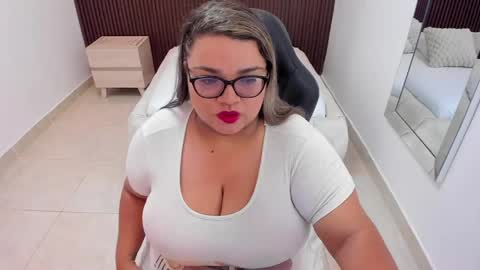 Snapshot of julietacarson chatting on 06/02/26, 07:16 J U L IE T A online show from 06/02/26, 07:16