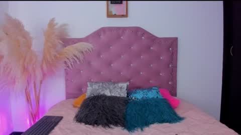 Snapshot of julietagames69 chatting on 10/05/25, 03:49 Julieth Gomez online show from 10/05/25, 03:49