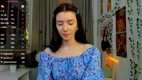 Snapshot of julietaromaniss chatting on 12/18/24, 02:32 Julieta or Jully online show from 12/18/24, 02:32