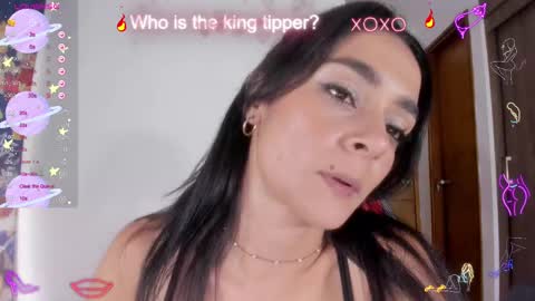 Snapshot of julietaserafelle chatting on 01/05/25, 10:29 serafelle online show from 01/05/25, 10:29