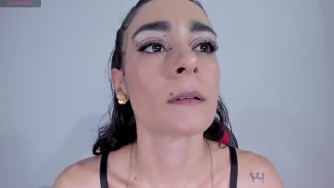 serafelle online show from 11/03/25, 10:53