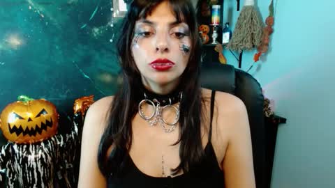 Snapshot of julieth_sex1 chatting on 10/04/25, 02:42 online show from 10/04/25, 02:42