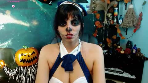 Snapshot of julieth_sex1 chatting on 10/18/25, 05:43 online show from 10/18/25, 05:43
