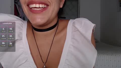 Snapshot of julieth_spencer1 chatting on 02/21/26, 01:34 Julieta online show from 02/21/26, 01:34