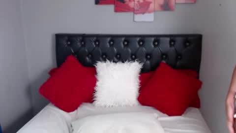 Snapshot of julietha_fox chatting on 03/05/25, 08:32 julietha fox online show from 03/05/25, 08:32