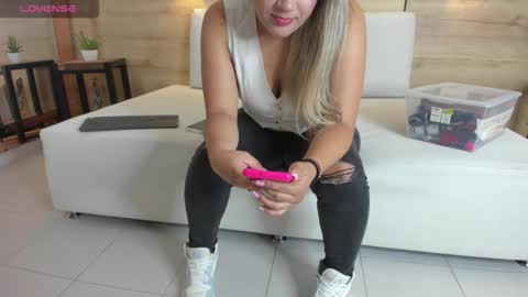 Julietha online show from 10/14/25, 03:18