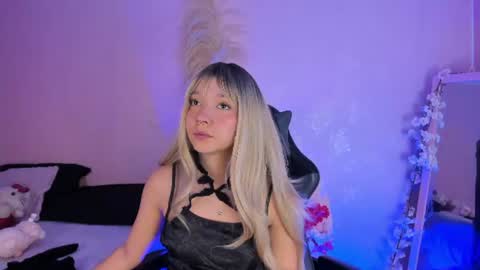 Snapshot of juliethmosss chatting on 07/22/26, 08:55 Julieth online show from 07/22/26, 08:55
