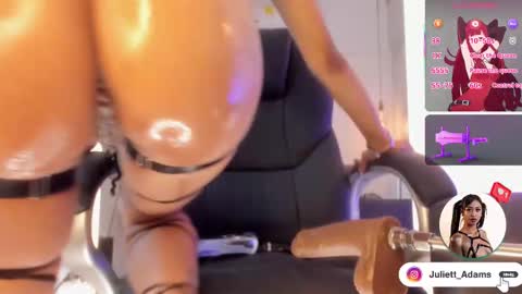 Snapshot of juliett_adams_ chatting on 11/18/25, 12:27 Juliett online show from 11/18/25, 12:27