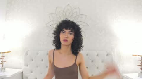 Snapshot of julietta___ chatting on 05/16/26, 12:04 julietta online show from 05/16/26, 12:04