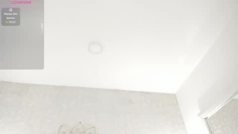 Snapshot of julietta___ chatting on 05/24/26, 04:17 julietta online show from 05/24/26, 04:17