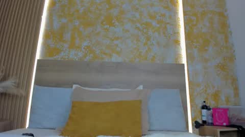 Snapshot of julietta_pink chatting on 03/22/26, 11:35 Julieta online show from 03/22/26, 11:35